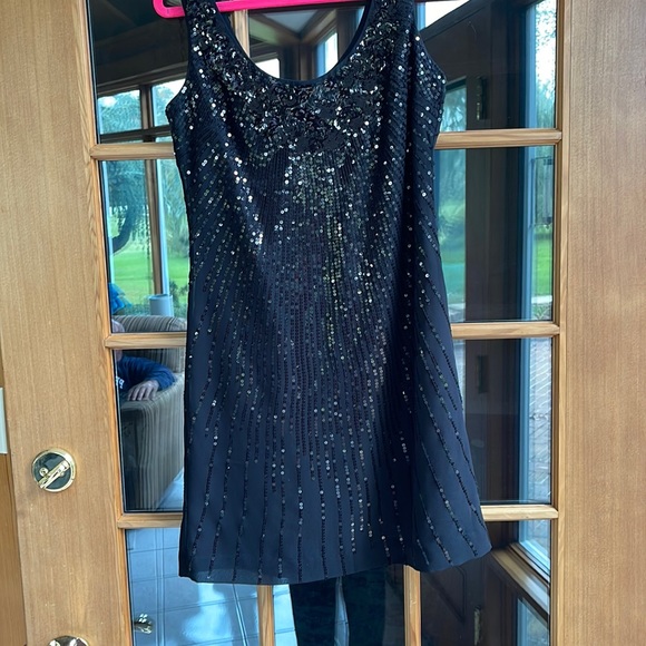 Black sequin cocktail dress. Size 00 White House Black Market sleeveless, lined - Picture 1 of 6